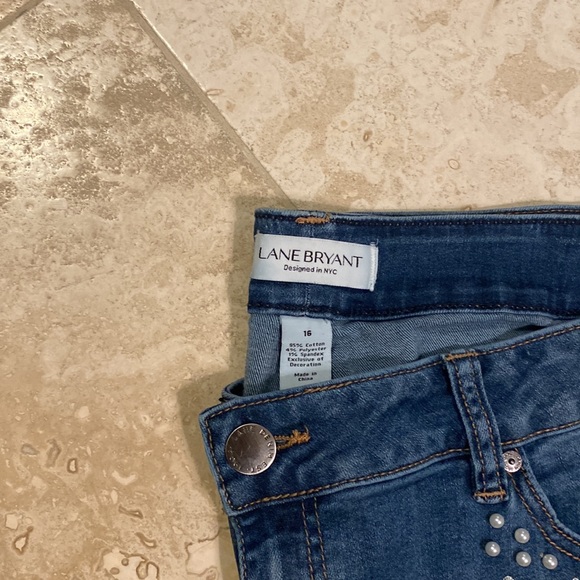 LANE BRYANT SHORTS - Picture 5 of 5